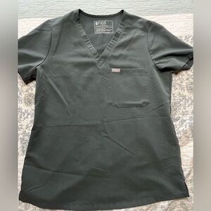 Figs Bonsai Catarina Scrub Top
